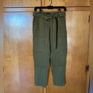 Banana Republic Cargo Style Tie Front Straight Leg Pant size XS olive green
